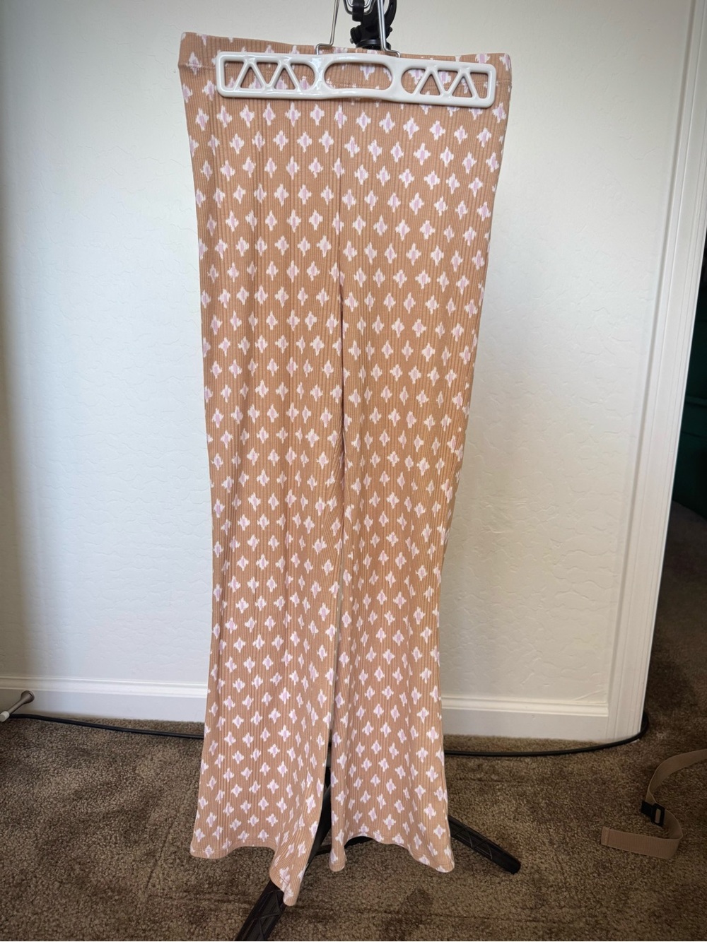 aerie Beige Wide-Leg Printed Slight Flair Pants